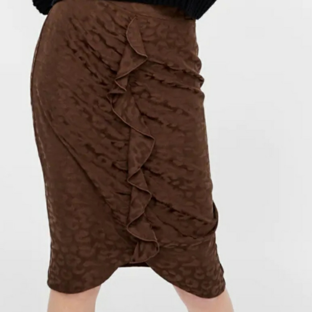 ZARA Animal Print Jacquard Skirt
